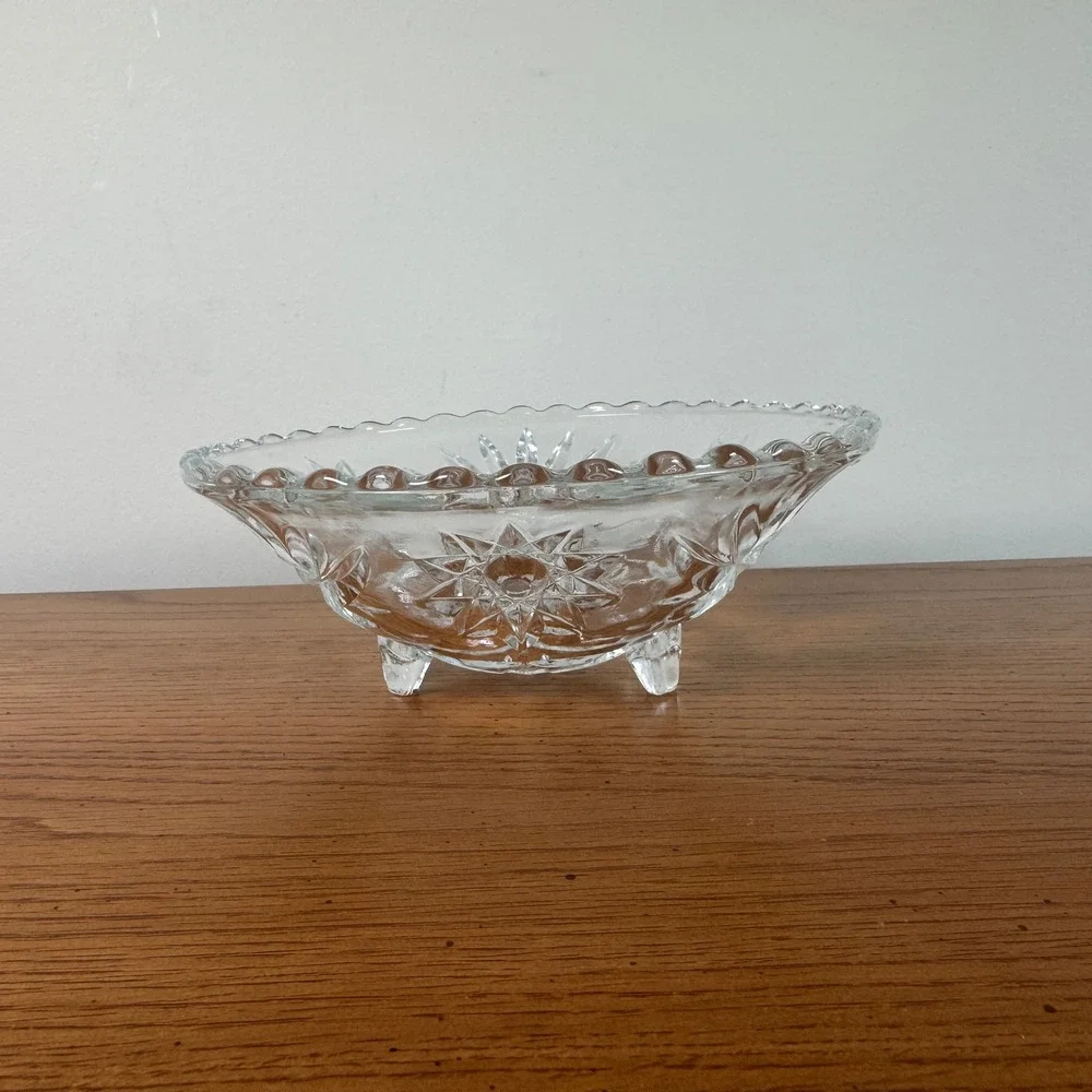 Vintage Anchor Hocking Precut Star of David Footed Serving‎ Candy Bowl